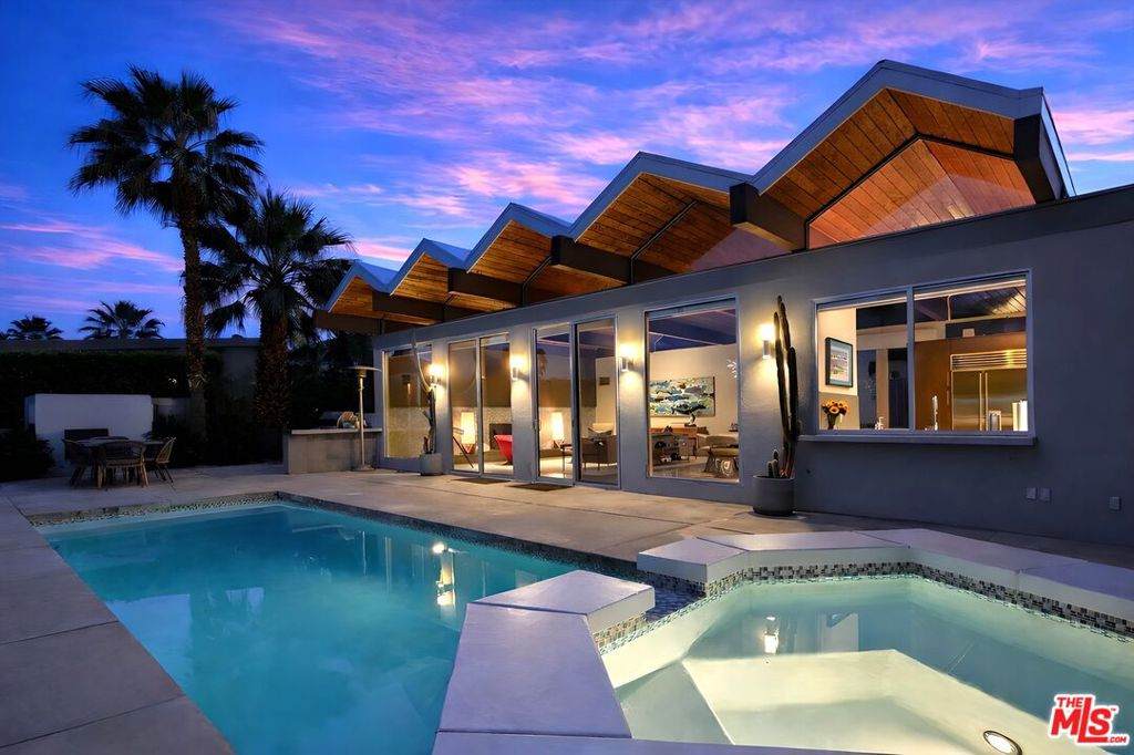 1732 Royal Palm Court - Photo 1