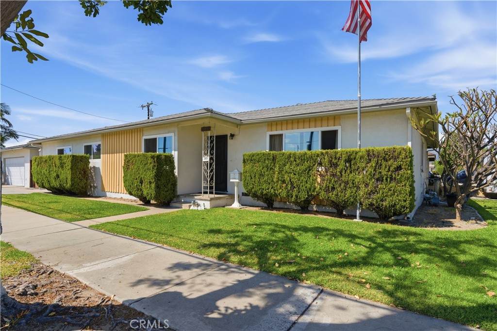 285 Covina - Photo 1