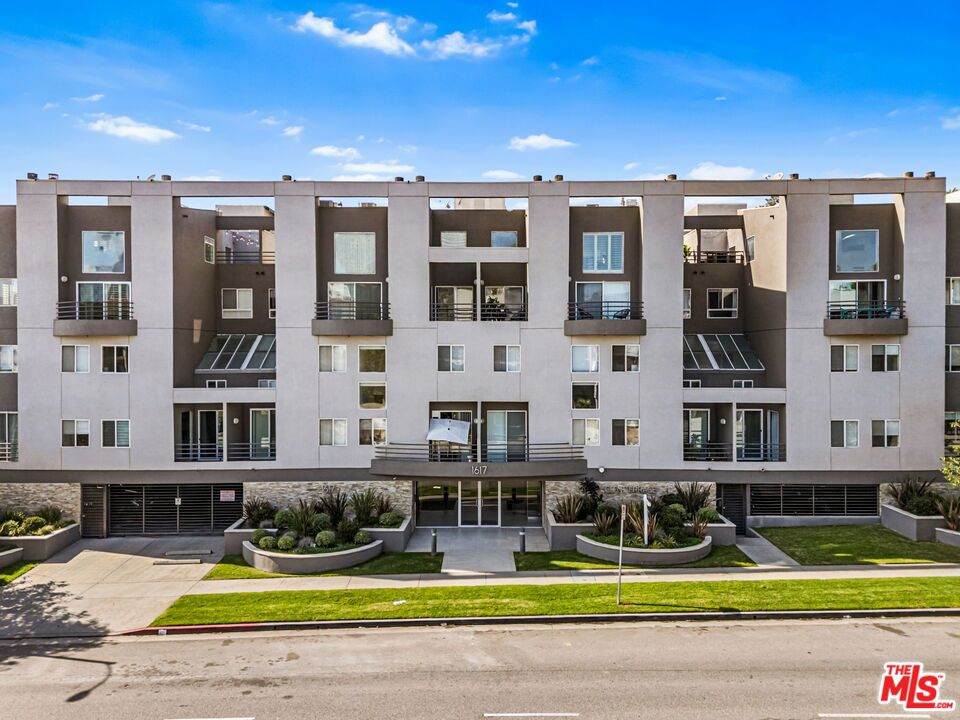 1617 Beverly Glen Boulevard - Photo 1
