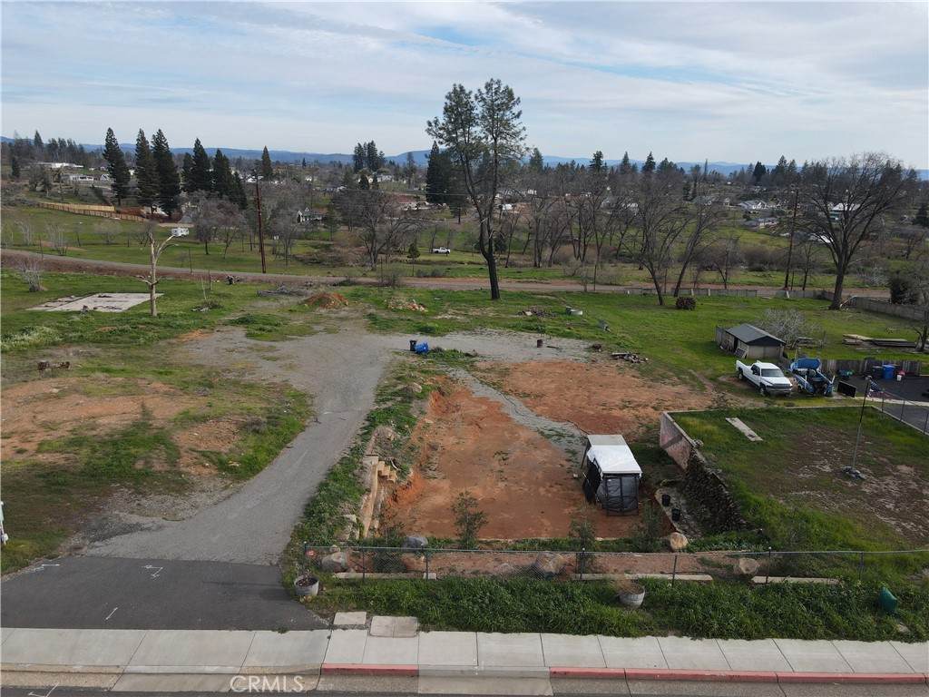 5736 Skyway - Photo 1