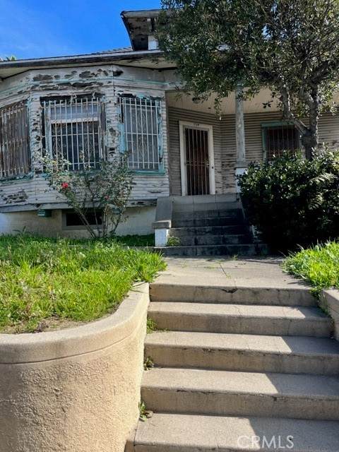 714 Kensington Road - Photo 1