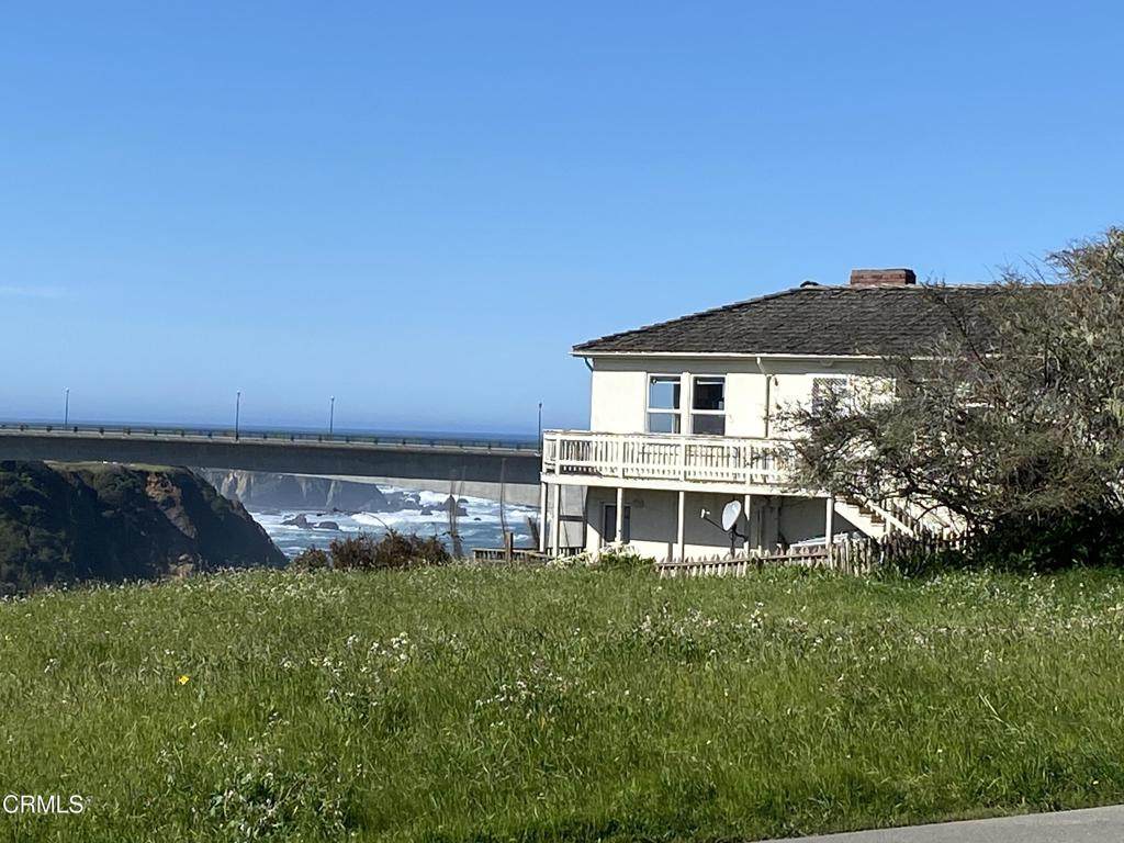 300 Harbor Drive - Photo 1
