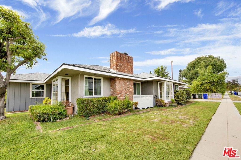 8431 Hermosa Drive - Photo 1