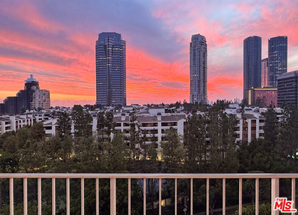 https://bt-photos.global.ssl.fastly.net/socal/orig_boomver_1_422858995-2.jpg