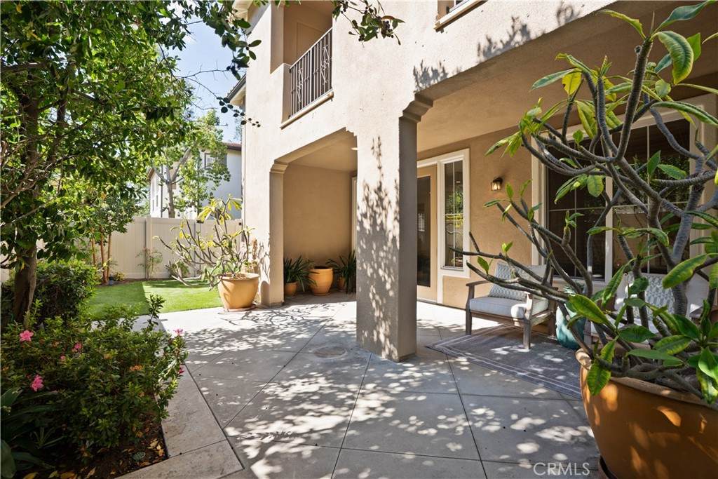 147 Lockford - Photo 1