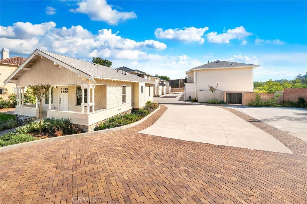 652 Grand Avenue - Photo 1