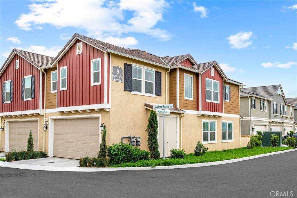 4208 Laguna - Photo 1