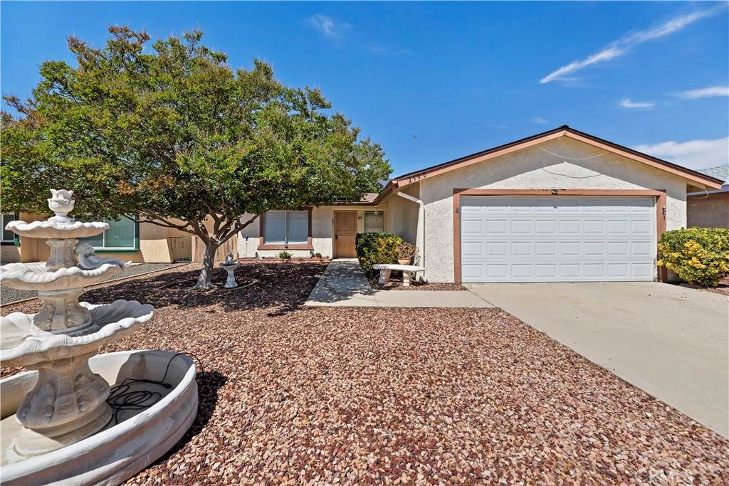 2300 El Grande - Photo 1