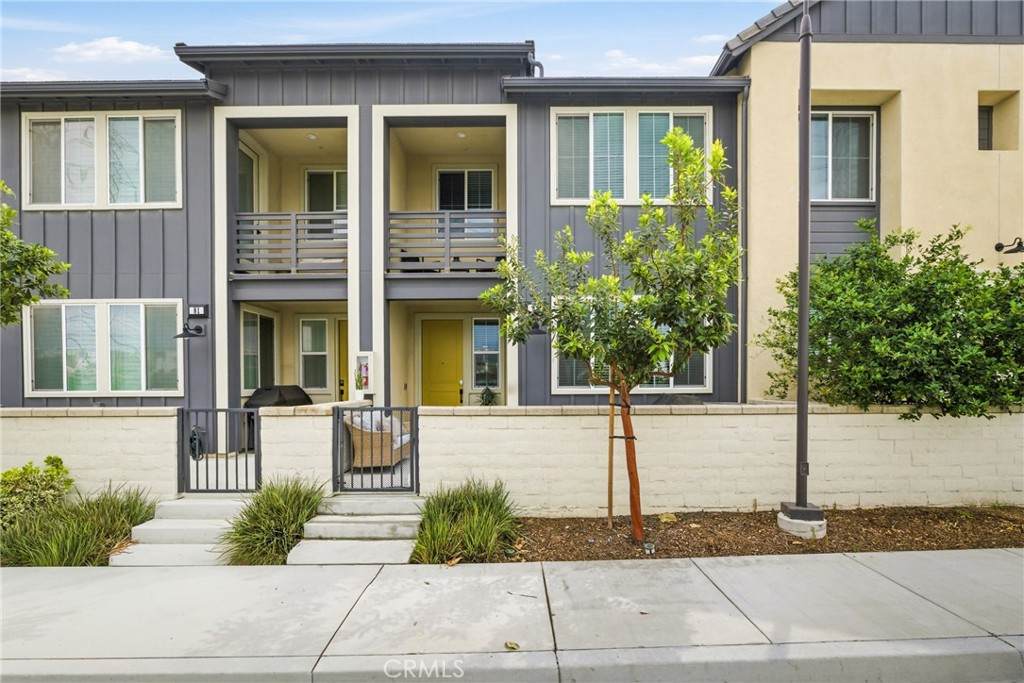 3865 Oasis Paseo - Photo 1