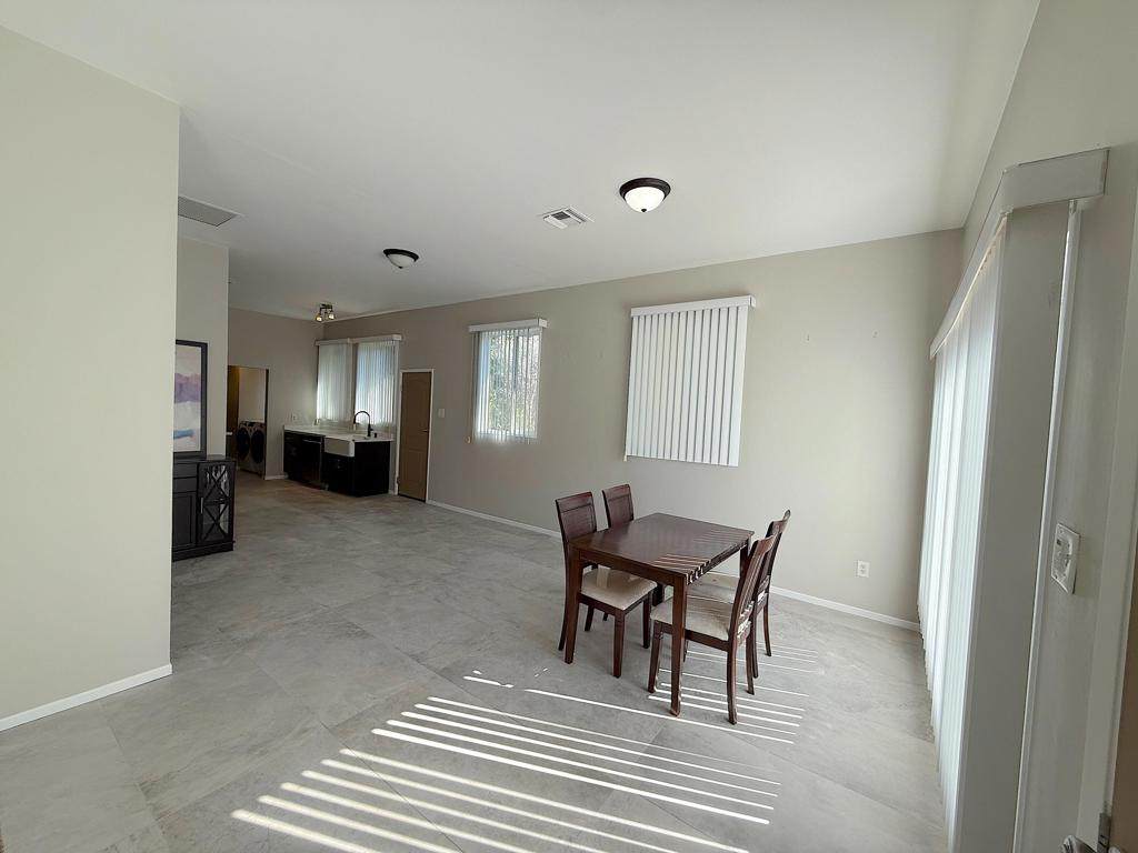 https://bt-photos.global.ssl.fastly.net/socal/orig_boomver_1_422971686-4.jpg