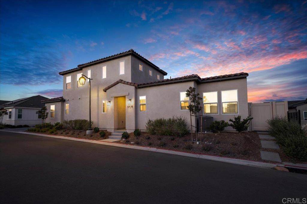 1709 Avenida Tealing - Photo 1