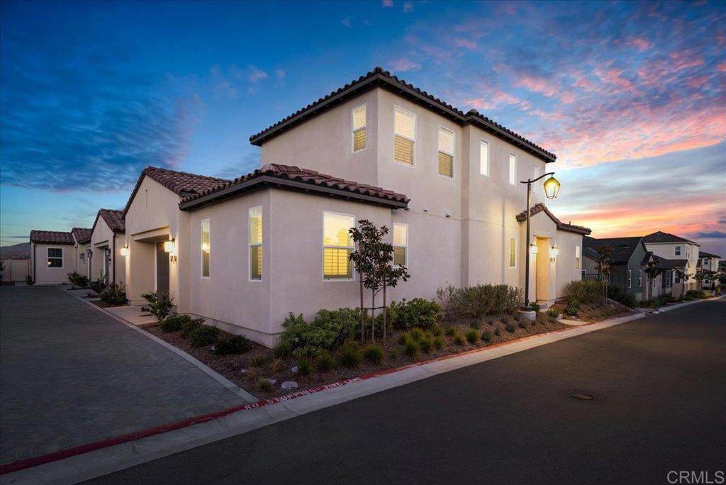 https://bt-photos.global.ssl.fastly.net/socal/orig_boomver_1_422985567-3.jpg
