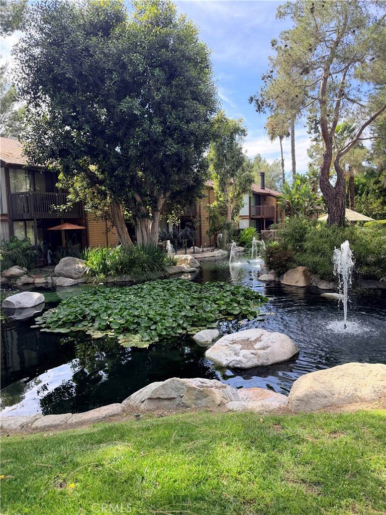 https://bt-photos.global.ssl.fastly.net/socal/orig_boomver_1_423042412-2.jpg