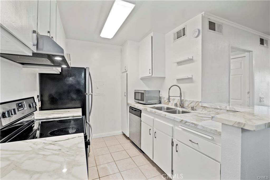 23515 Lyons Ave - Photo 1