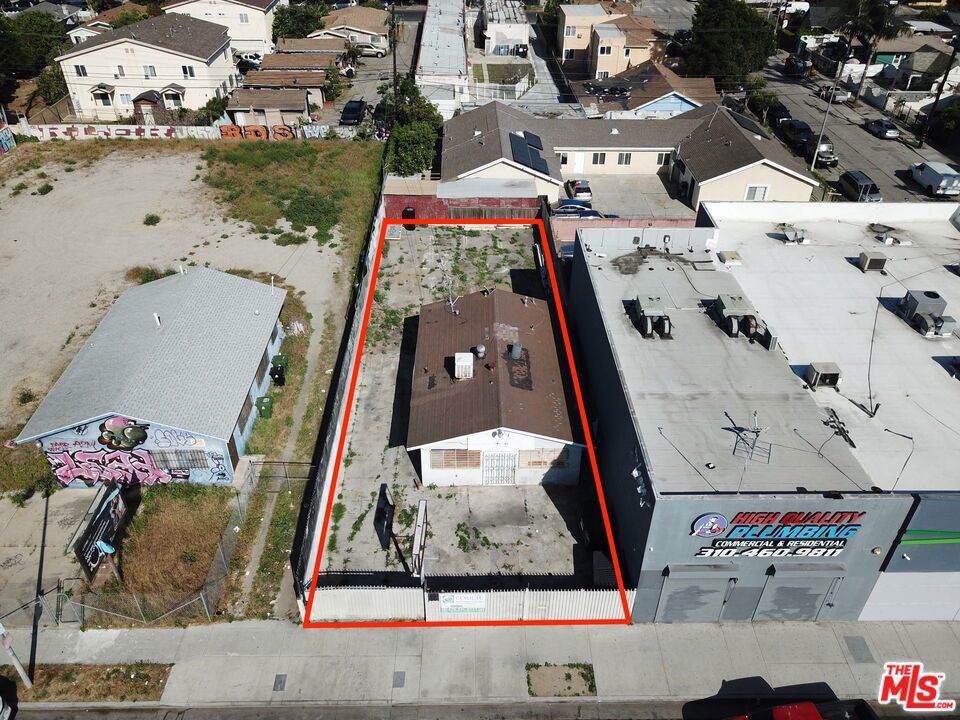 6216 Crenshaw Boulevard - Photo 1