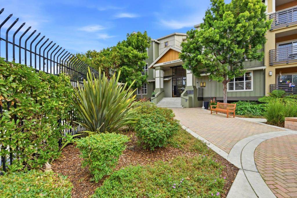 4463 Hyde - Photo 1