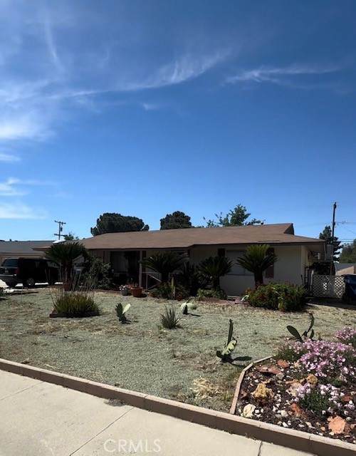 913 Cherry Hills Drive - Photo 1