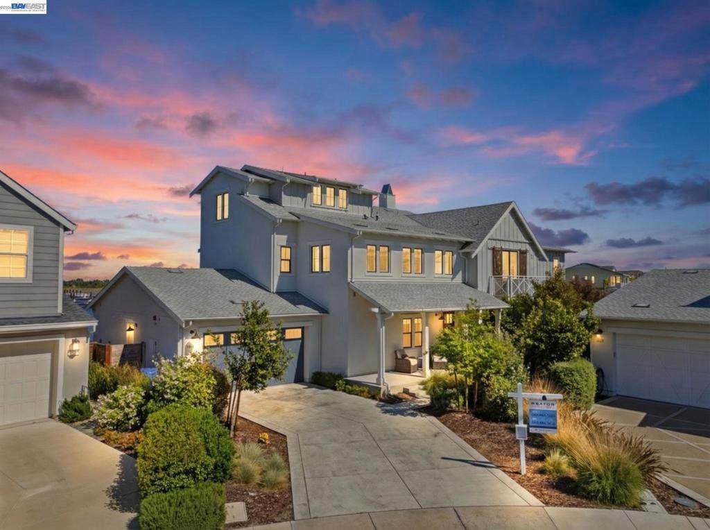 183 Seagate Pl - Photo 1
