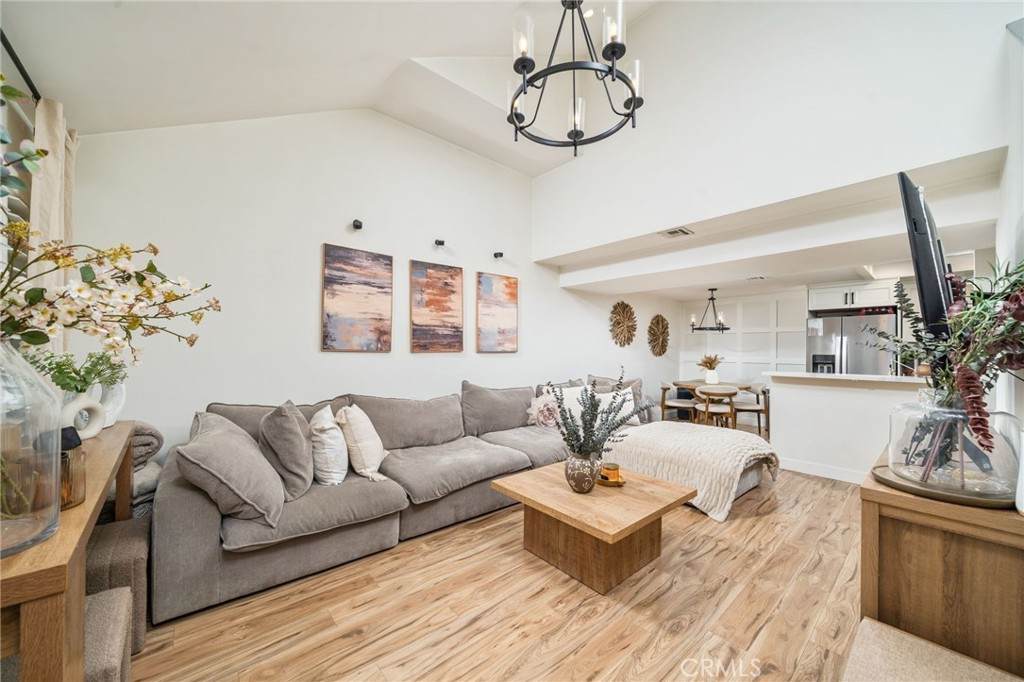 435 9th Street - Photo 1