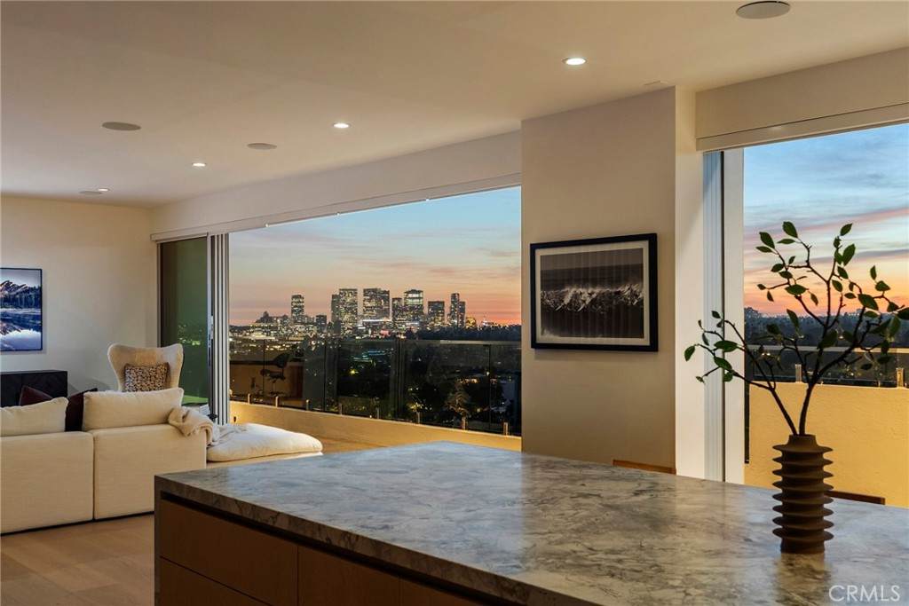838 Doheny Drive - Photo 1