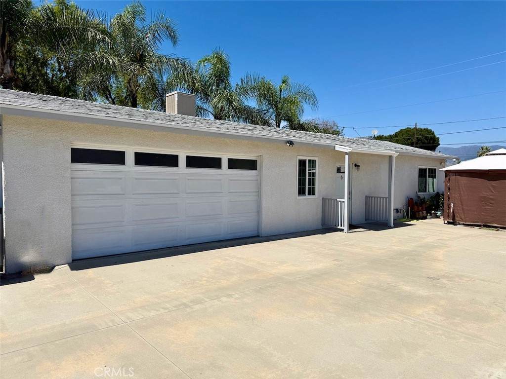 18421 Cypress - Photo 1