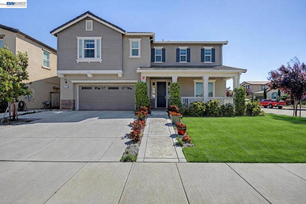 1710 Flora Way - Photo 1