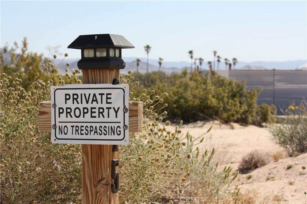 https://bt-photos.global.ssl.fastly.net/socal/orig_boomver_1_423158716-2.jpg