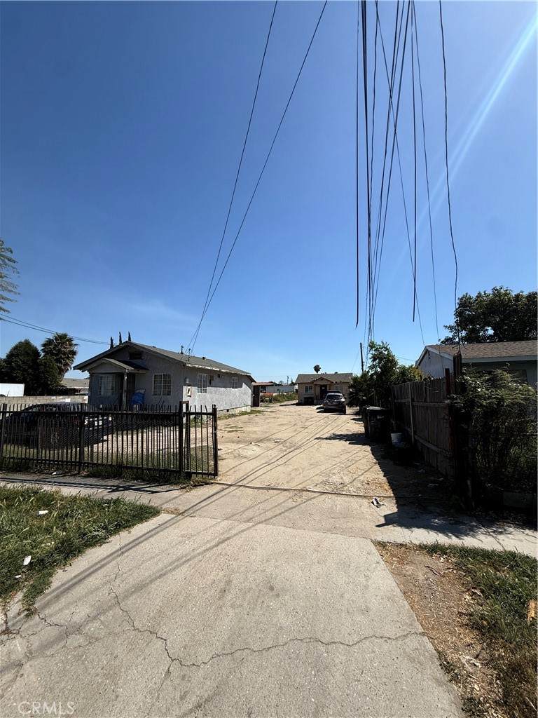 https://bt-photos.global.ssl.fastly.net/socal/orig_boomver_1_423175740-3.jpg