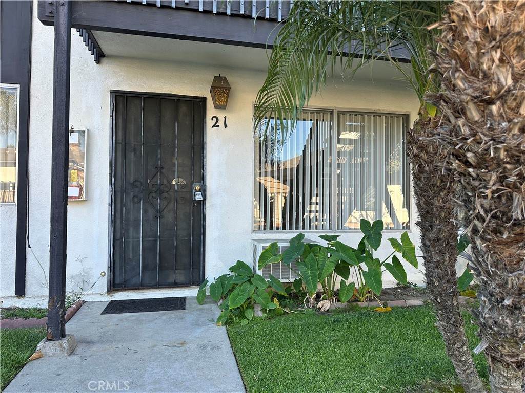 7100 Cerritos - Photo 1