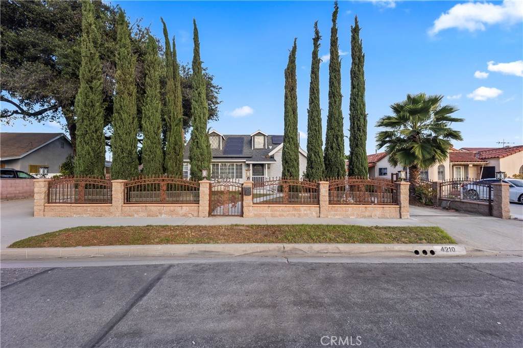 https://bt-photos.global.ssl.fastly.net/socal/orig_boomver_1_423227329-2.jpg