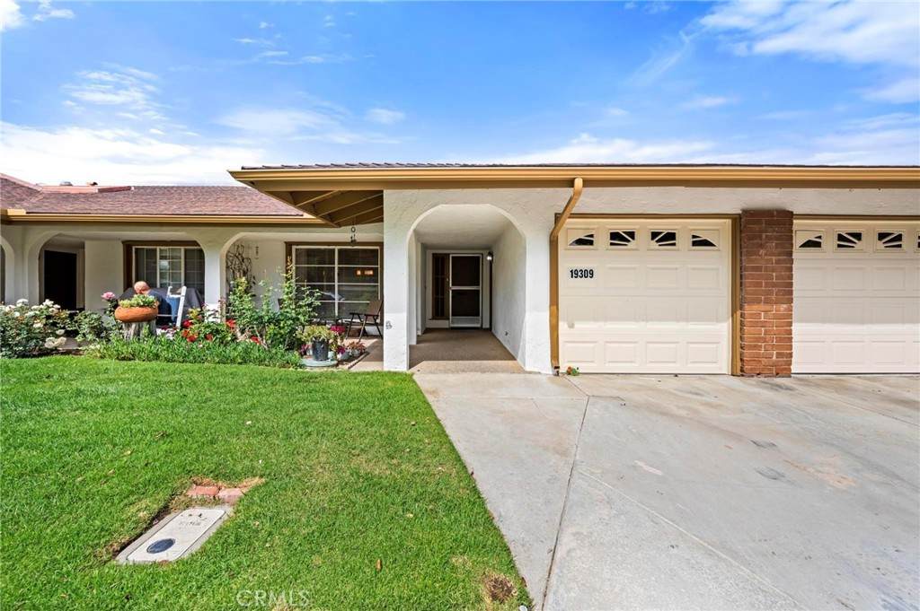 19309 Flowers Court - Photo 1