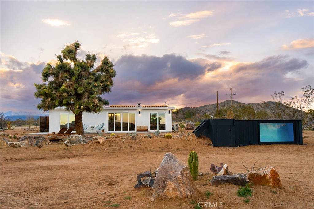 1571 Covelo Avenue - Photo 1