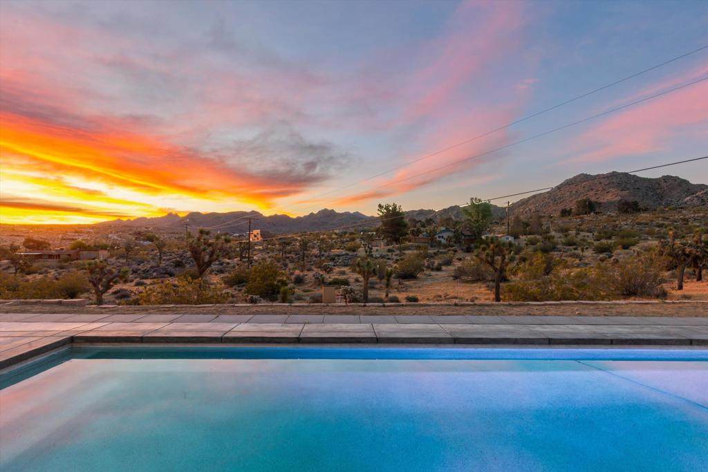 https://bt-photos.global.ssl.fastly.net/socal/orig_boomver_1_423299165-2.jpg