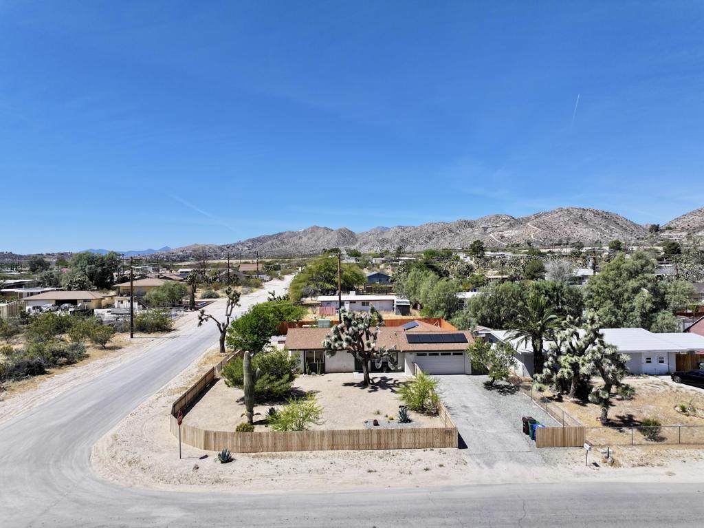 https://bt-photos.global.ssl.fastly.net/socal/orig_boomver_1_423321900-2.jpg