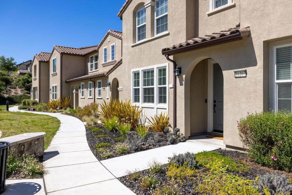 https://bt-photos.global.ssl.fastly.net/socal/orig_boomver_1_423351570-2.jpg
