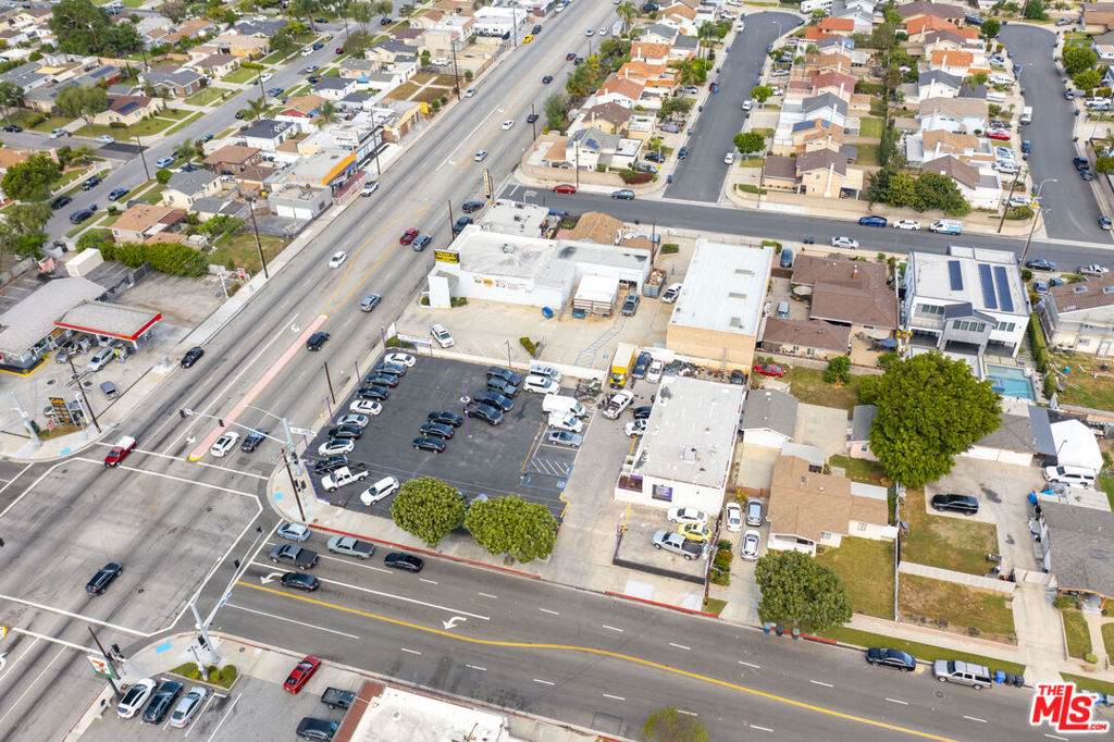 https://bt-photos.global.ssl.fastly.net/socal/orig_boomver_1_423370127-3.jpg