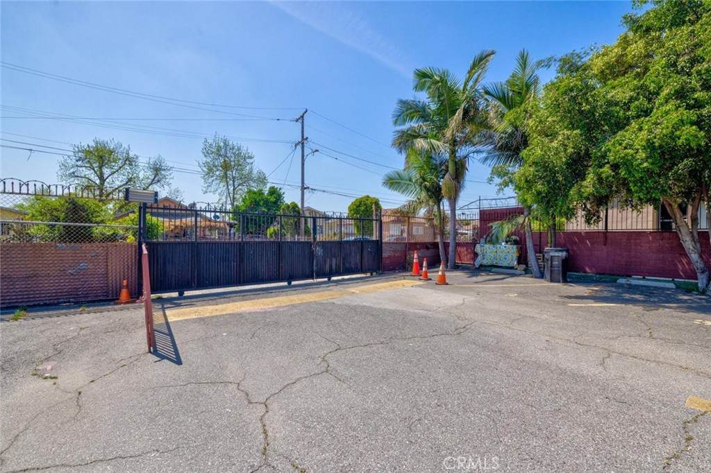 https://bt-photos.global.ssl.fastly.net/socal/orig_boomver_1_423414835-3.jpg