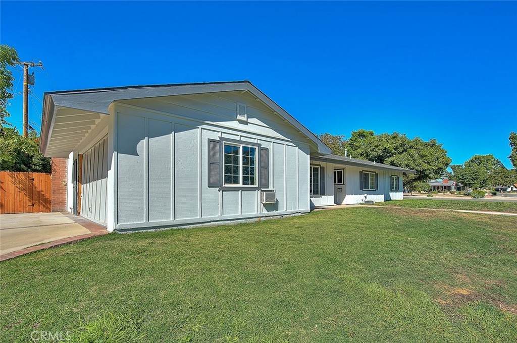 https://bt-photos.global.ssl.fastly.net/socal/orig_boomver_1_423653266-2.jpg