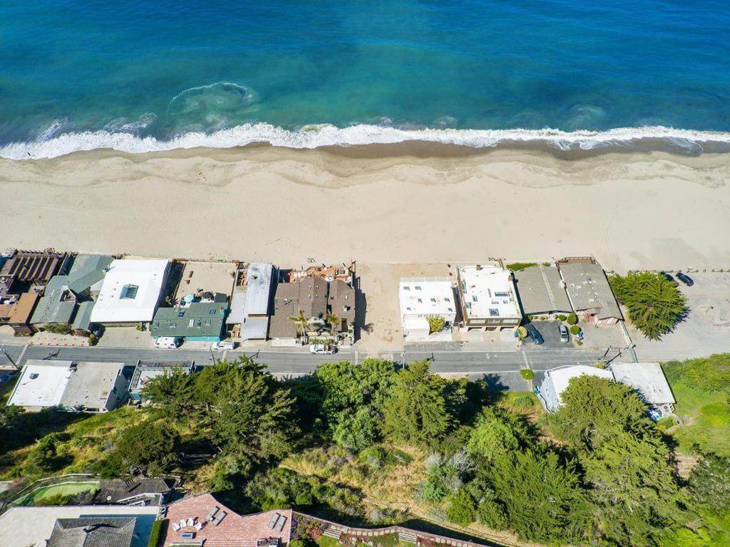 534 Beach Drive - Photo 1