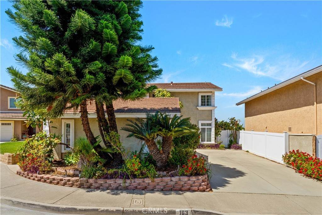 https://bt-photos.global.ssl.fastly.net/socal/orig_boomver_1_423805935-2.jpg