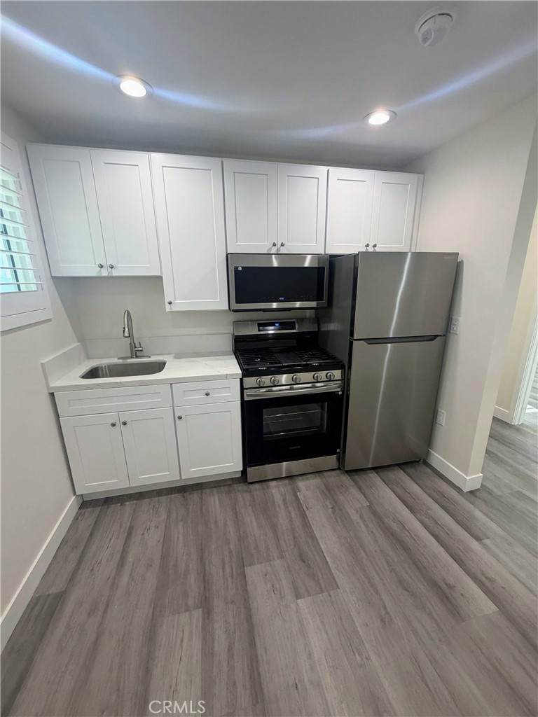 4656 Bell Avenue - Photo 1