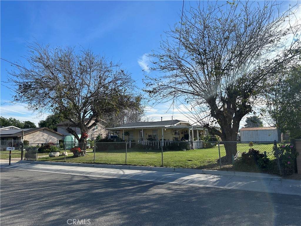 5506 Troth Street - Photo 1
