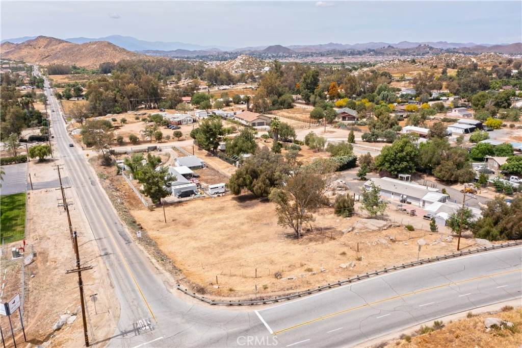https://bt-photos.global.ssl.fastly.net/socal/orig_boomver_1_424150759-2.jpg