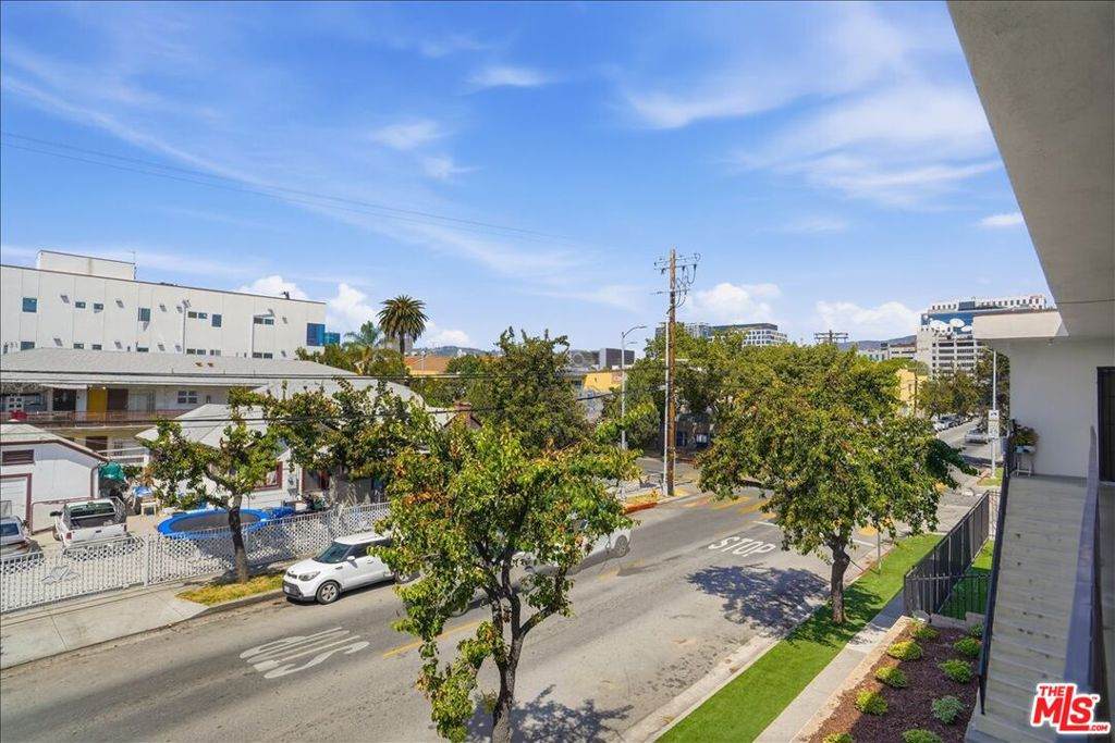https://bt-photos.global.ssl.fastly.net/socal/orig_boomver_1_424153107-2.jpg