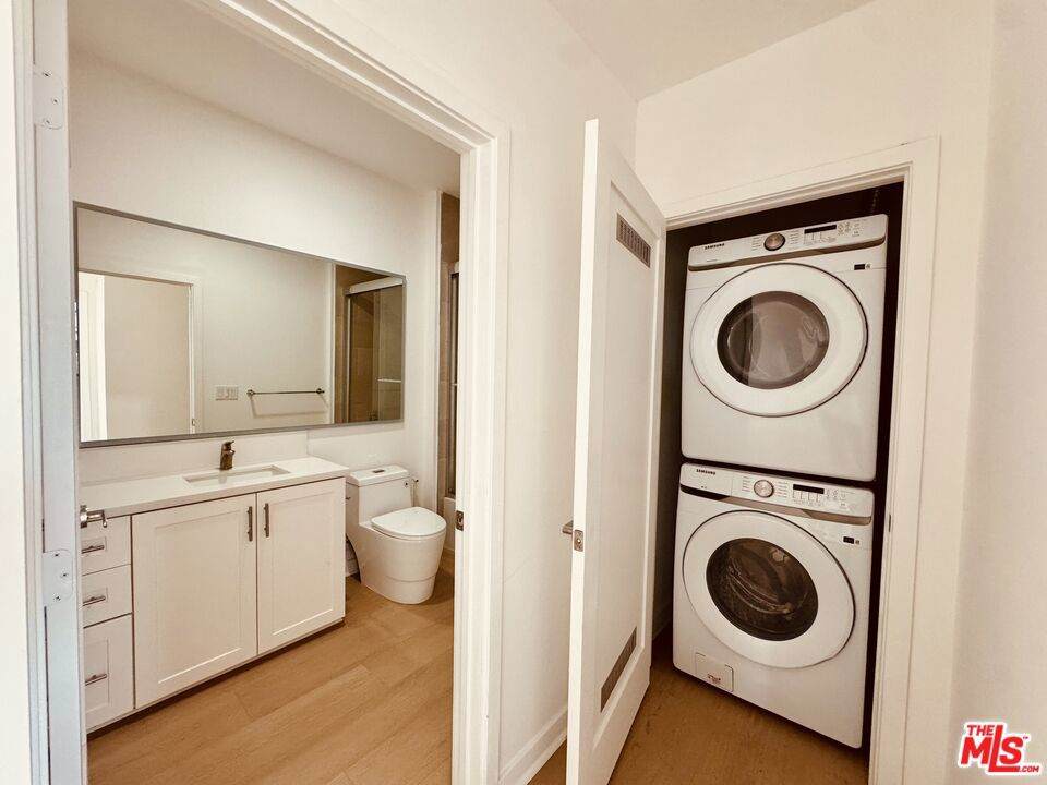 https://bt-photos.global.ssl.fastly.net/socal/orig_boomver_1_424198122-2.jpg