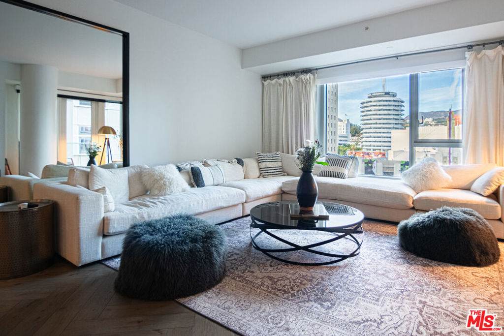 6250 Hollywood Boulevard - Photo 1