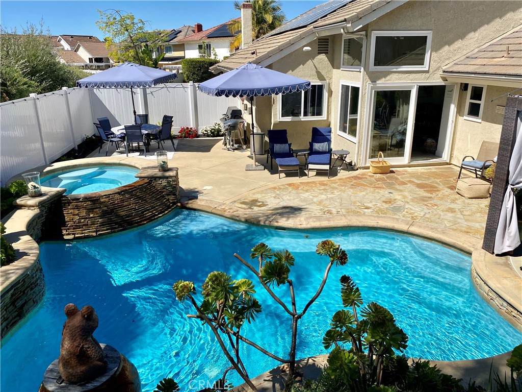 25662 Cresta Loma - Photo 1
