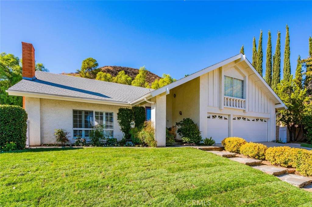 27061 Esward Drive - Photo 1