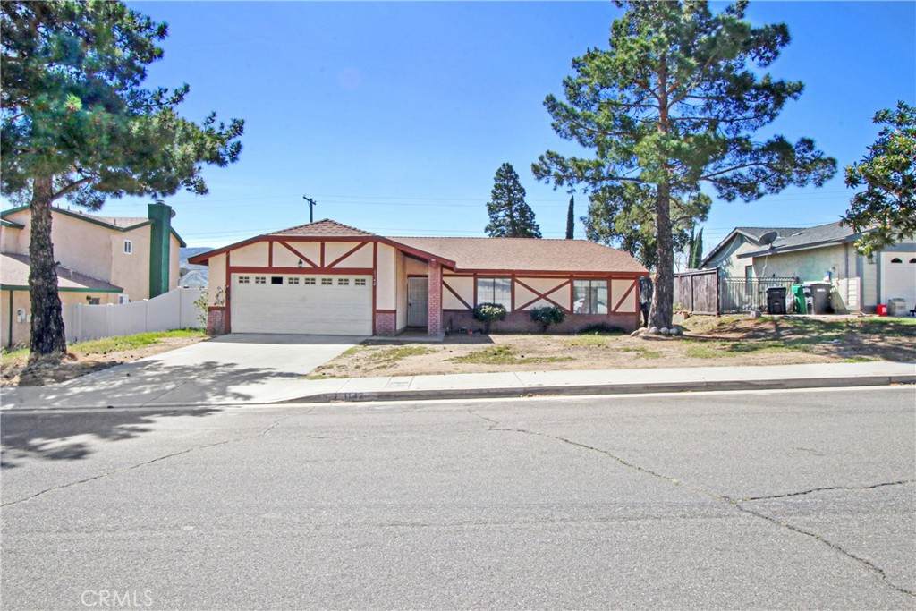 1142 King Street - Photo 1