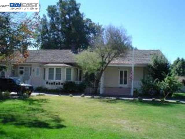 627 Rose Avenue - Photo 1